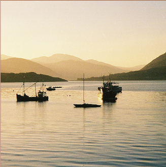 The Royal Hotel will help you find hidden Ullapool and discover why so many are inspired by the natural landscapes of the country all year round.