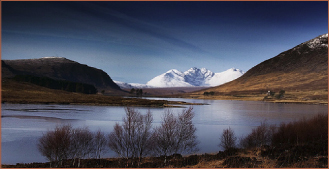 The Royal Hotel will help you find hidden Ullapool and discover why so many are inspired by the natural landscapes of the country all year round.